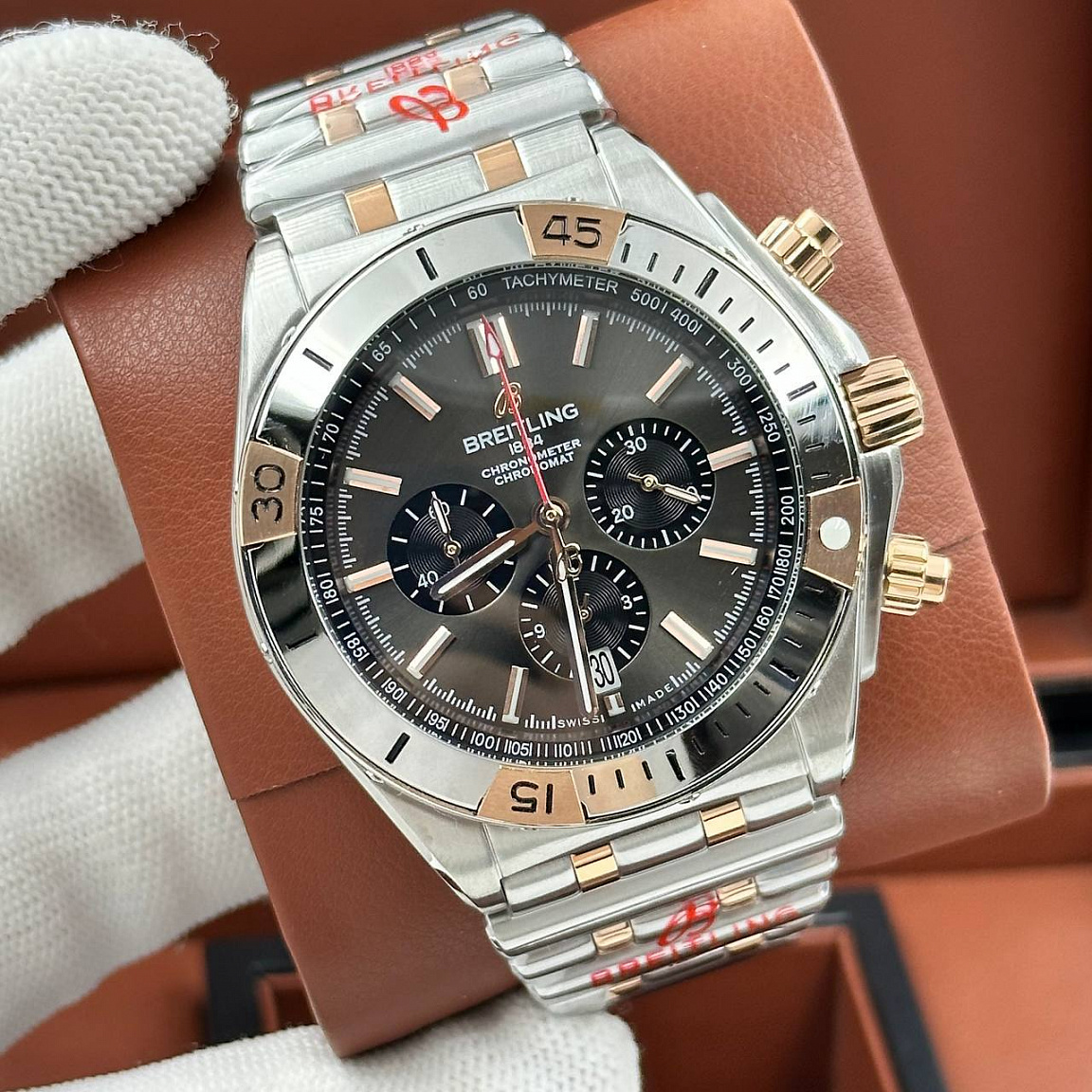 Мощные часы Breitling - Chronomat