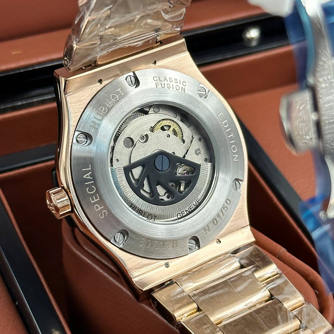 Мощные часы Hublot - Classic Fusion King Iron