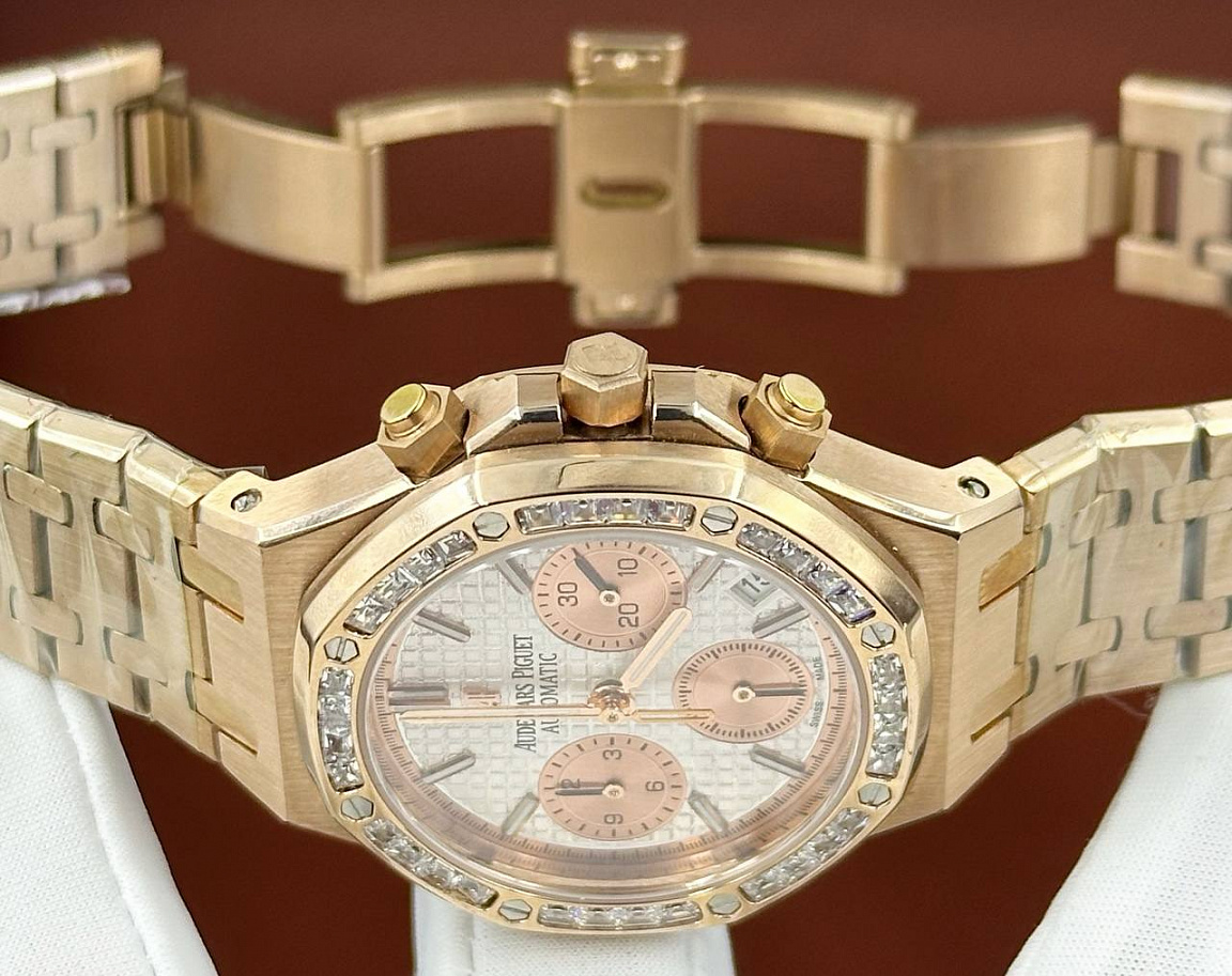 Женские часы Audemars Piguet Royal Oak Chronograph
