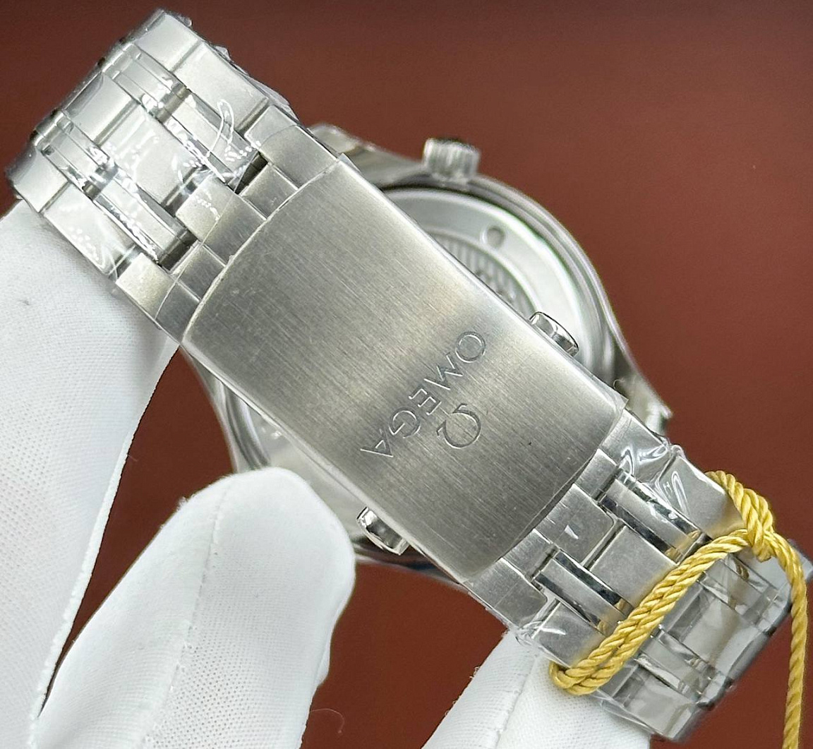 Мужские часы Omega Seamaster