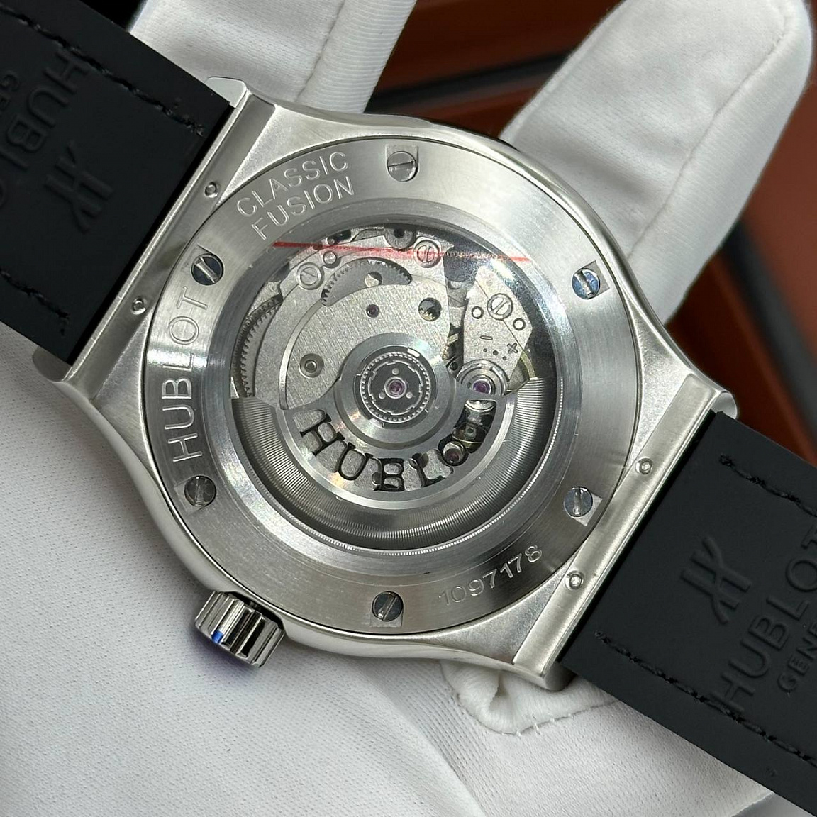 Классические часы Hublot - Classic Fusion