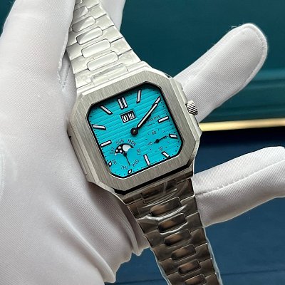Механика премиум класса Patek Philippe Cubitus 45 мм