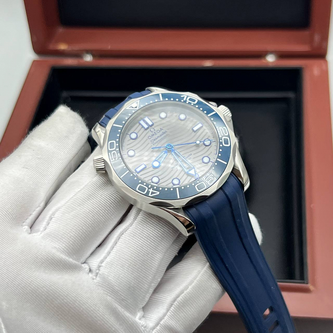 Мужские часы Omega Seamaster Diver 300м