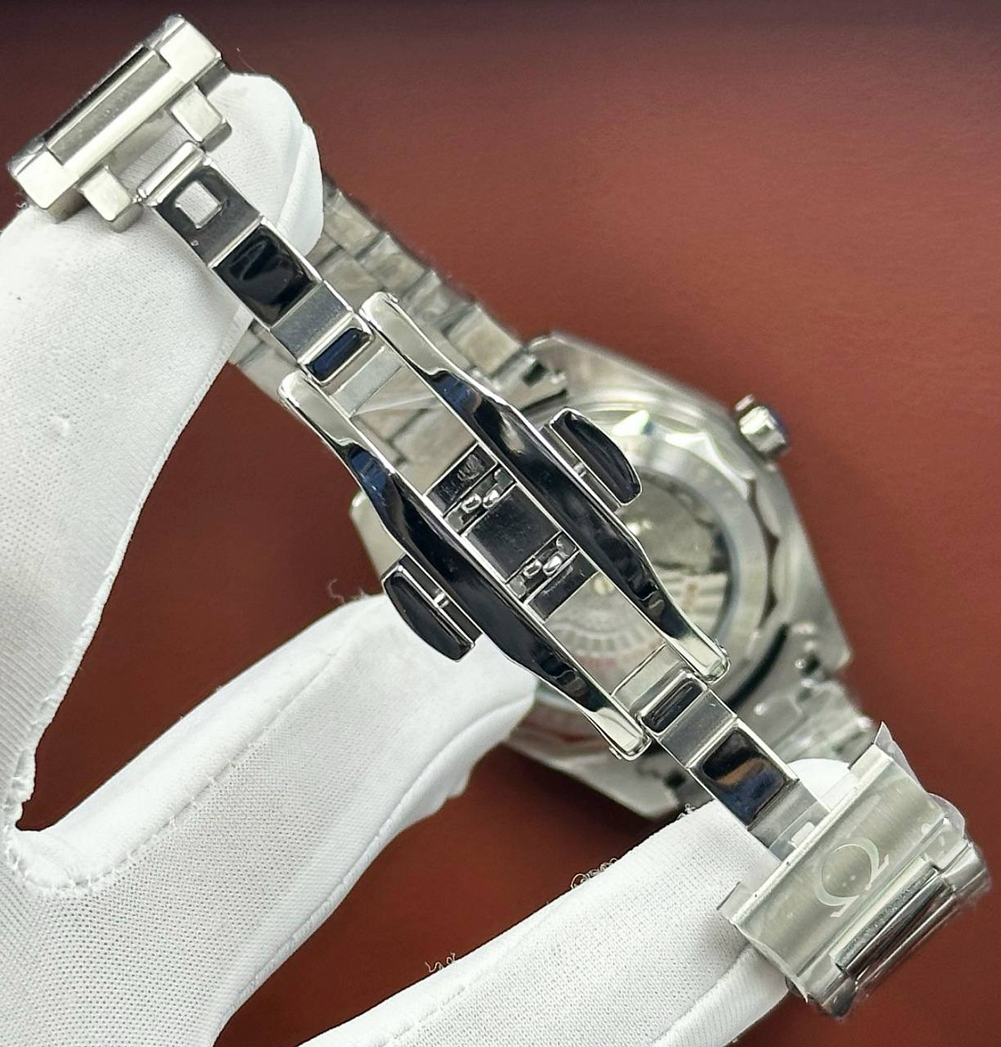 Женские часы Omega Seamaster Aqua Terra