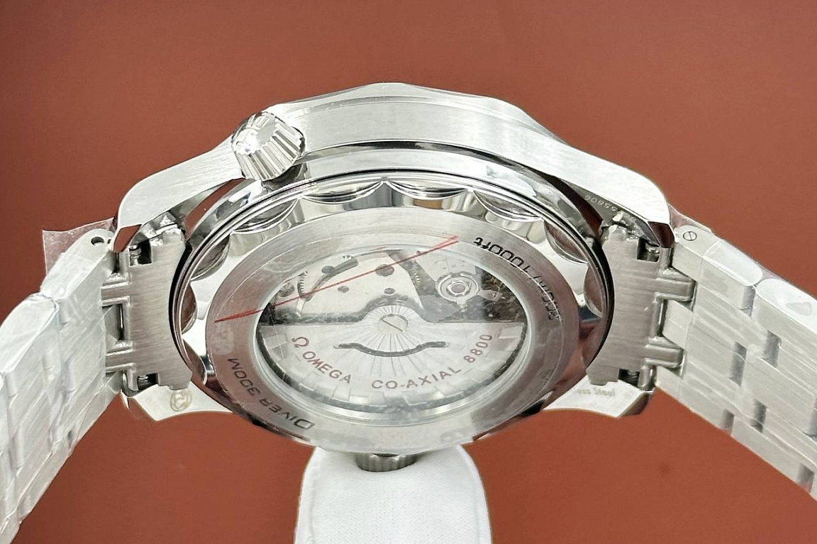 Мужские часы Omega Seamaster