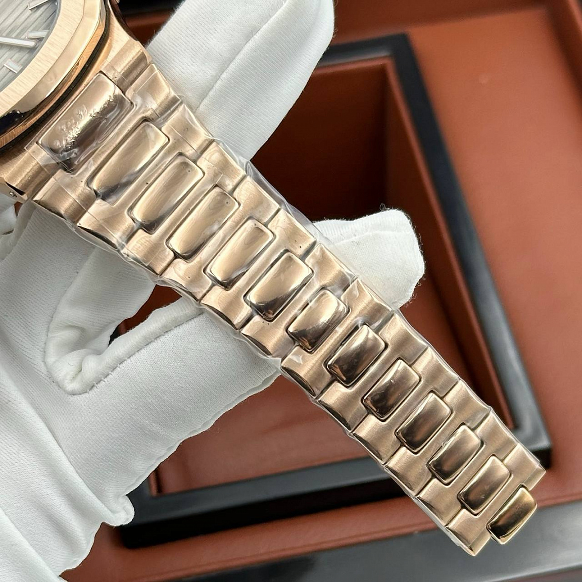 Популярные часы Patek Philippe - Nautilus