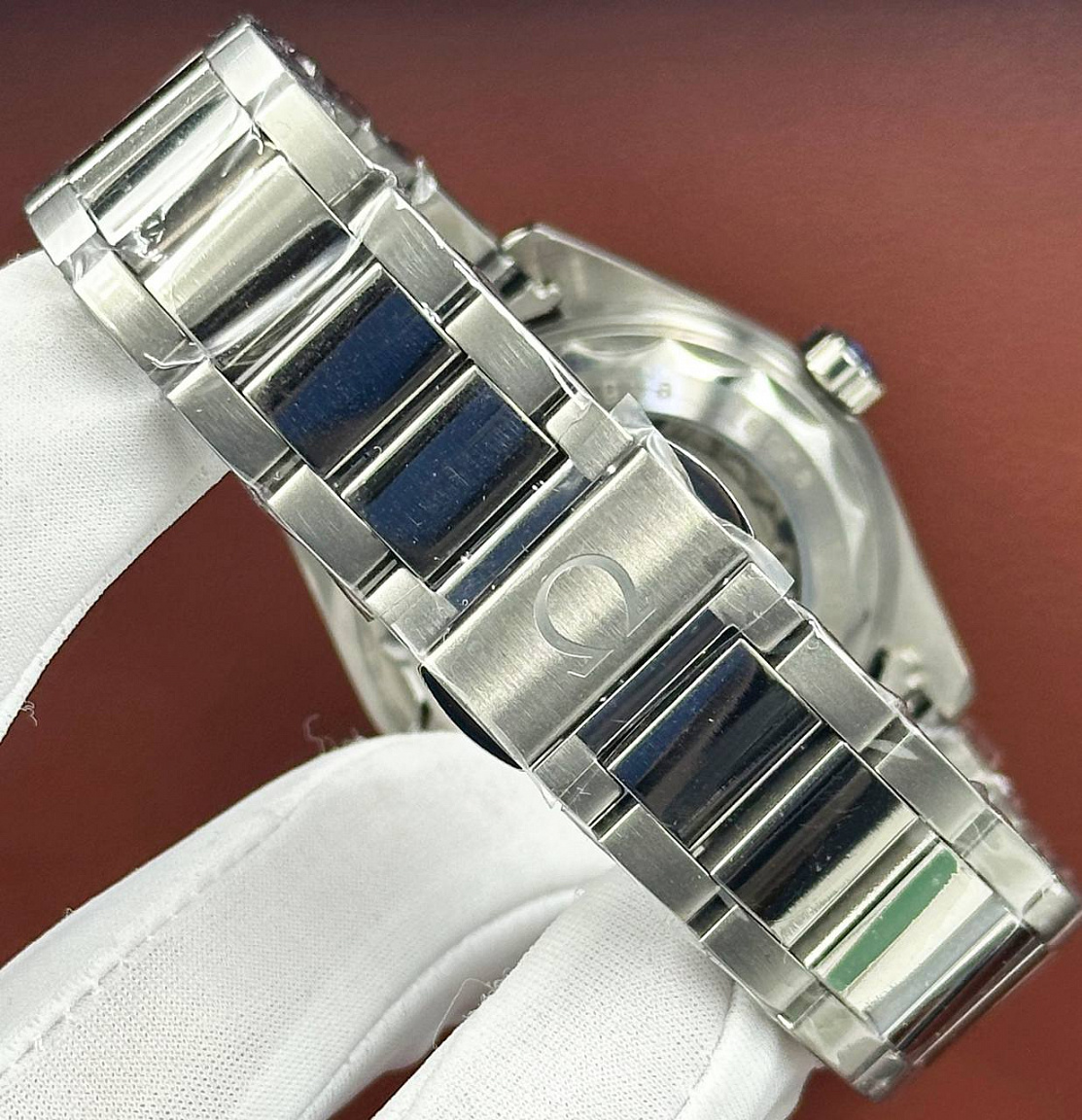 Женские часы Omega Seamaster Aqua Terra
