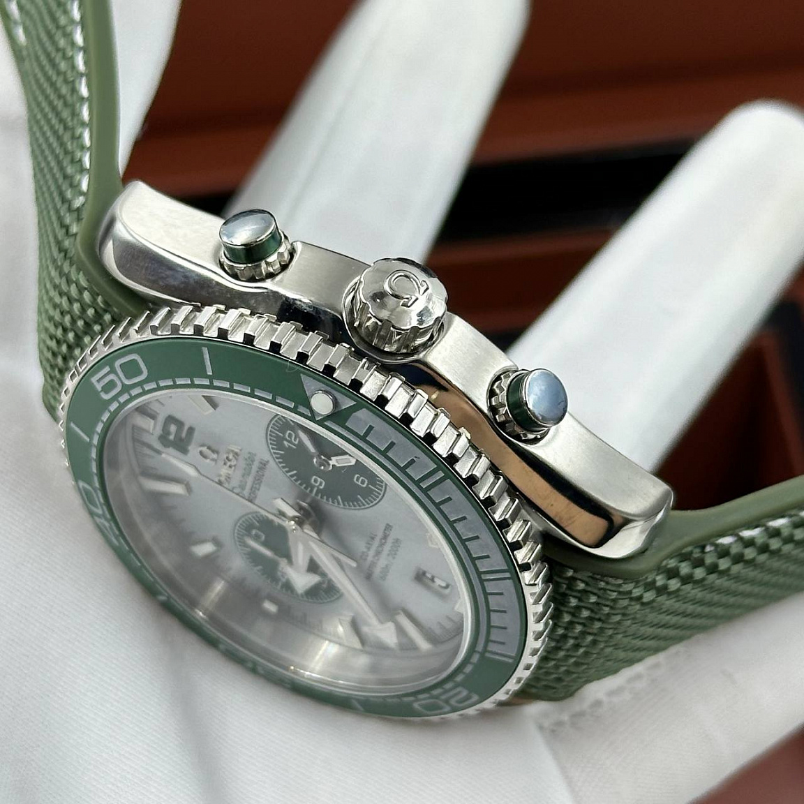 Мужские часы Omega Seamaster Planet Ocean Chronograph