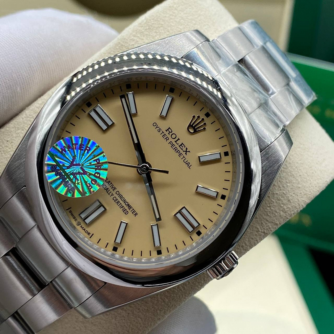 Rolex Oyster Perpetual стальные 41 мм шампань