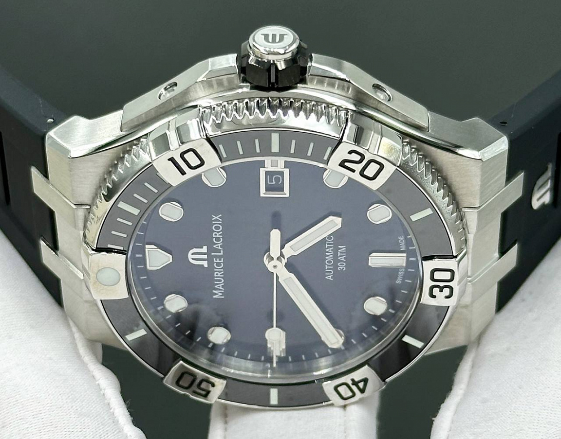 Популярные Часы Maurice Lacroix Aikon Venturer Black