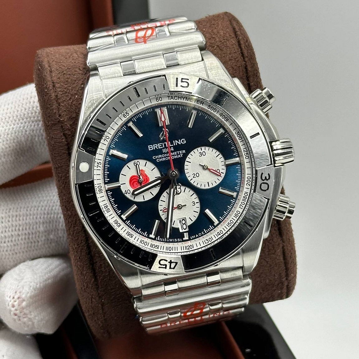 Мощные часы Breitling - Chronomat