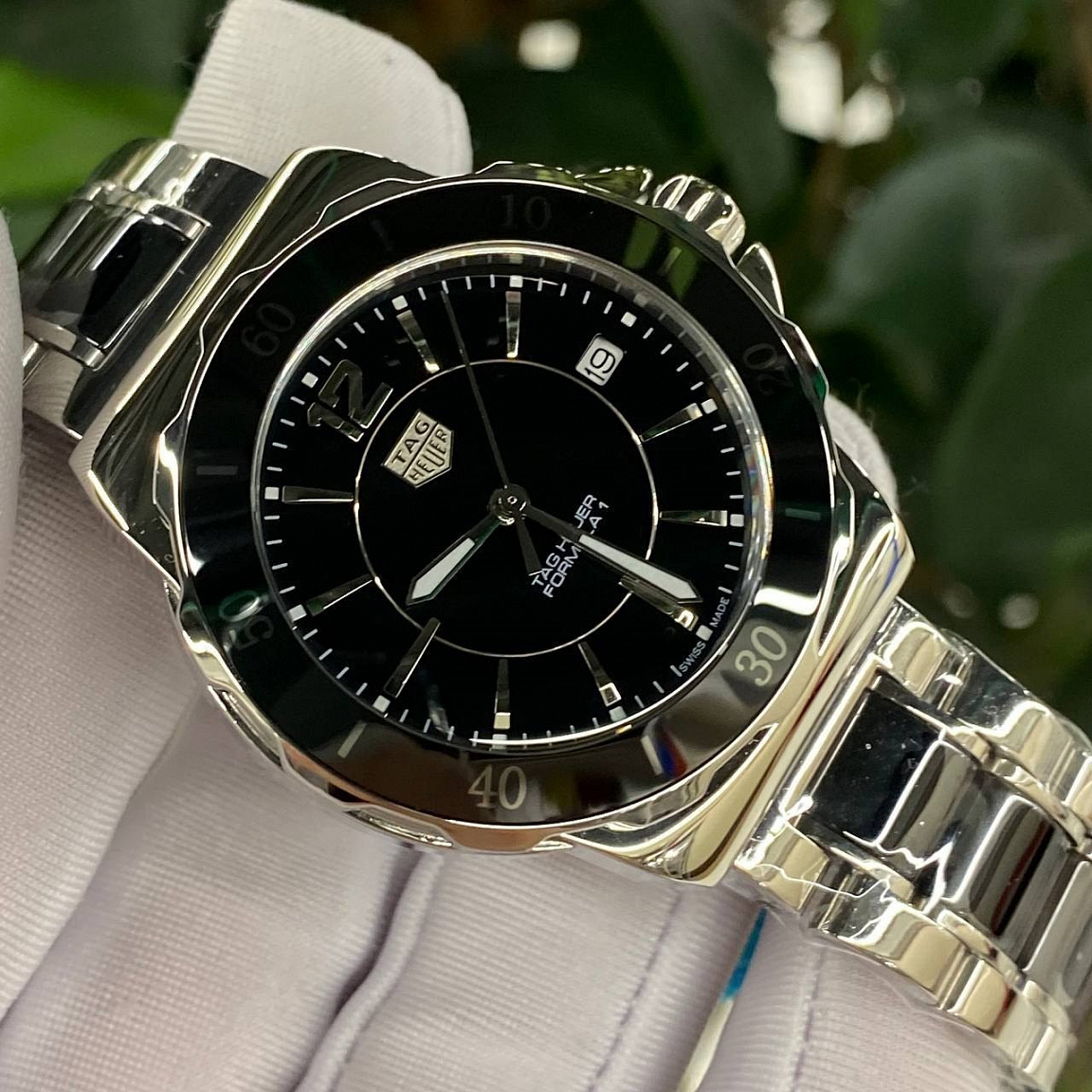 Tag Heuer Formula 1: метки Swarovski, корпус и браслет — нержавеющая высококачественная сталь, керамика