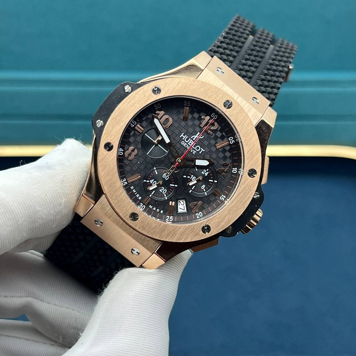 Hublot Big Bang 44 мм с кварцевым хронографом Miyota OS20, чёрным циферблатом и каучуковым ремешком