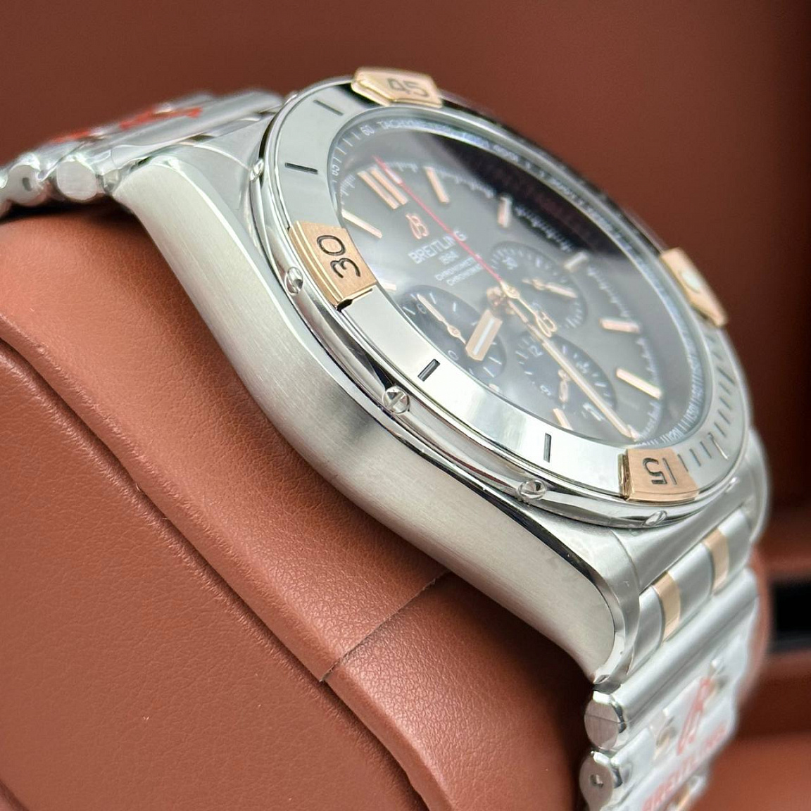 Мощные часы Breitling - Chronomat