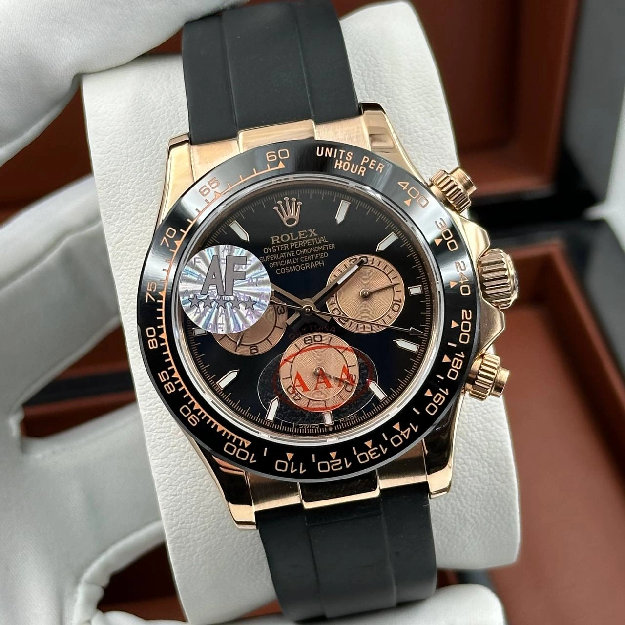 Шикарные часы Rolex - Daytona