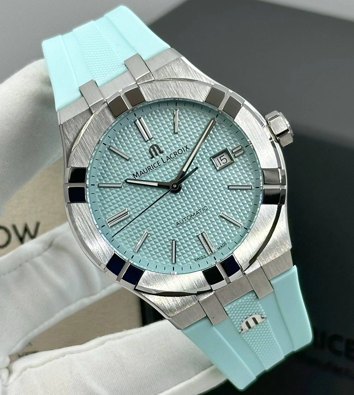 Популярные Часы Maurice Lacroix Aikon Turquoise