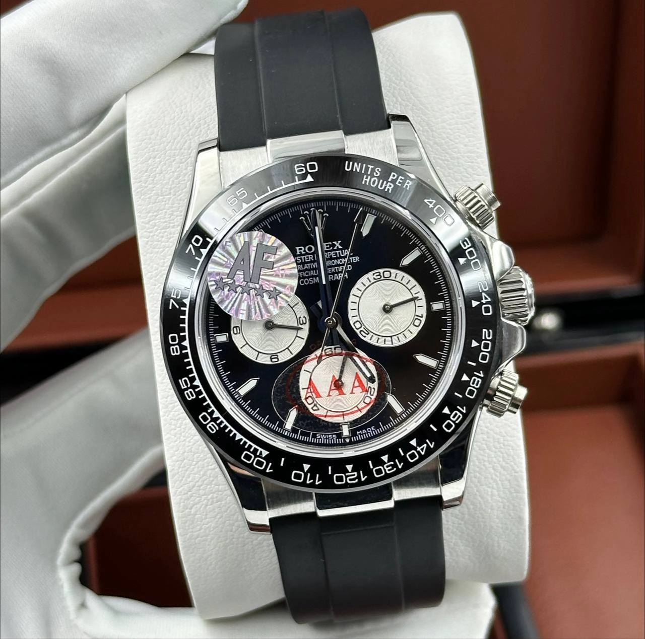 Шикарные часы Rolex - Daytona