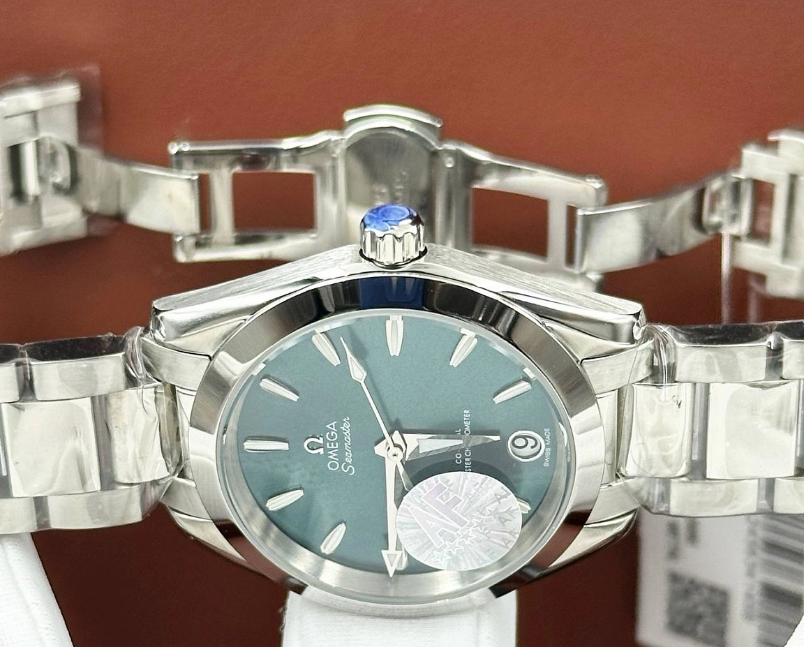 Женские часы Omega Seamaster Aqua Terra