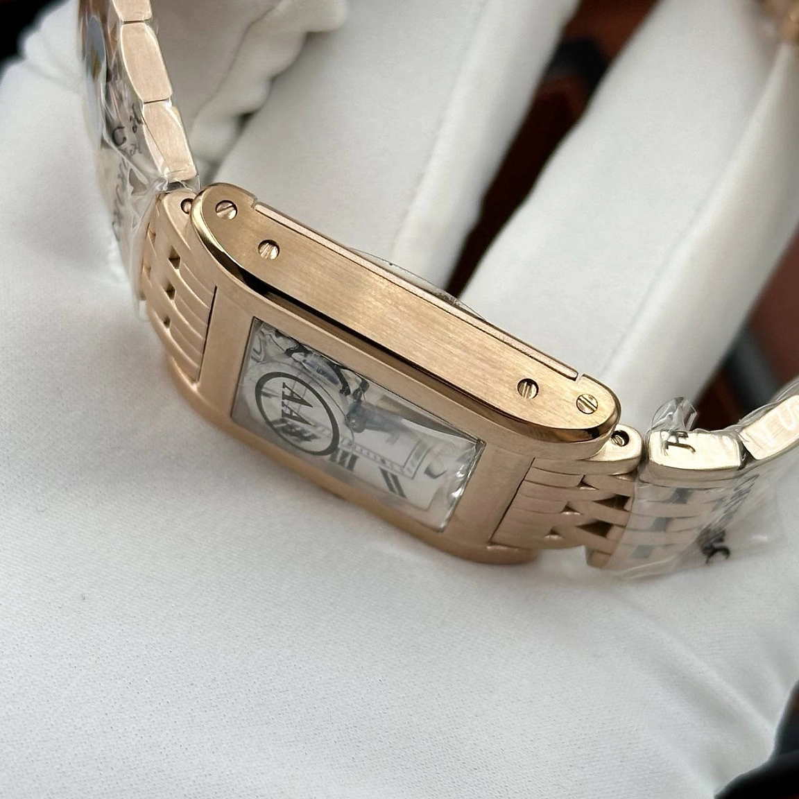 Часы Cartier - Tank Normale 26мм
