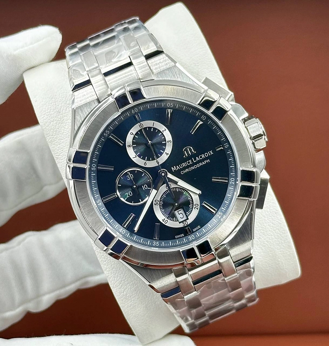 Популярные часы Maurice Lacroix Aikon Quartz Chronograph
